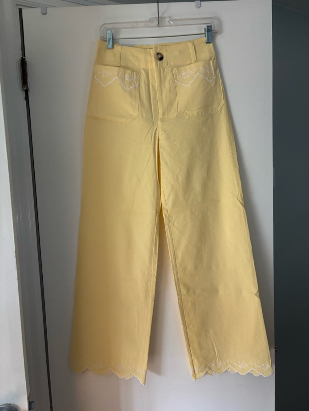Anthropologie Maeve Pale Yellow Wide-Leg Jeans with Scalloped Trim NWT